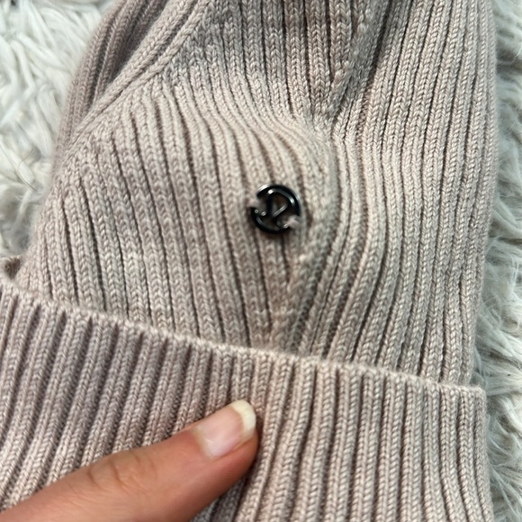🔥$SALE$🔥 Lululemon Beanie - Picture 2 of 3